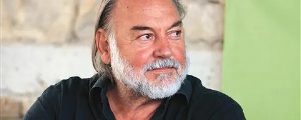 Karpo Godina: “Okrog večine  filmov, pri katerih sem sodeloval, so se vrstili škandali. Pač, izbiral sem filme avtorjev, ki so govorili v podobnem jeziku kakor jaz.”
