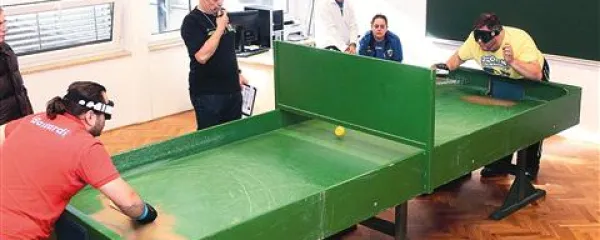Mize za showdown še najbolj spominjajo na tiste za namizni tenis - od tod poimenovanje namizni tenis za slepe