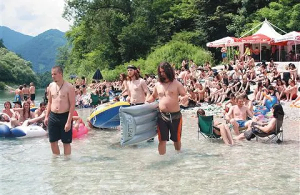 Imetnik lokala na Sotočju za poletje stavi zlasti na navezavo z različnimi glasbenimi festivali