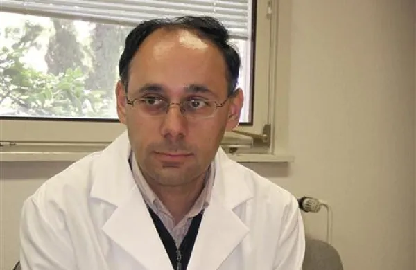 Boris Kopilović: “Vsakdo, ki se boji, da se je okužil z virusom HIV, naj se podviza na testiranje. Teste, ki so po želji anonimni,  opravljamo pri nas, v bolnišnici, nekateri  pa hodijo iz zadrege in sramu raje v Trst ter Ljubljano.” 