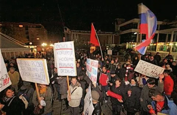 V Novi Gorici se je zbralo okoli tisoč ljudi 