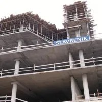 Za zdaj še ni znano, kateri gradbinec bo v poslovni navezi s Hypo leasingom dokončal upravno središče na Bonifiki 