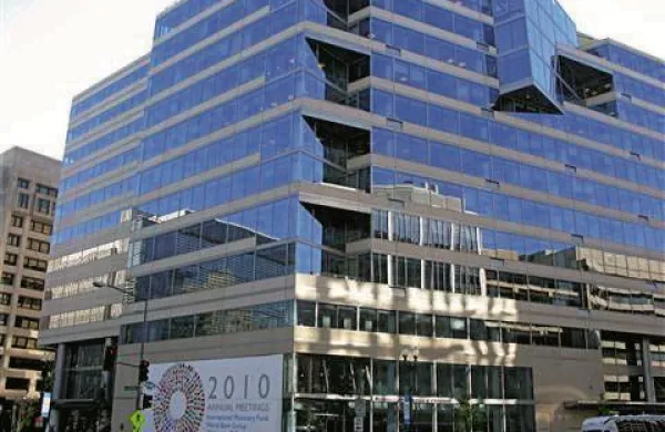 IMF podpira slabo banko in strukturne reforme