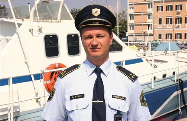 Zlatko Dolić v času, ko je bil še komandir pomorske policijske postaje