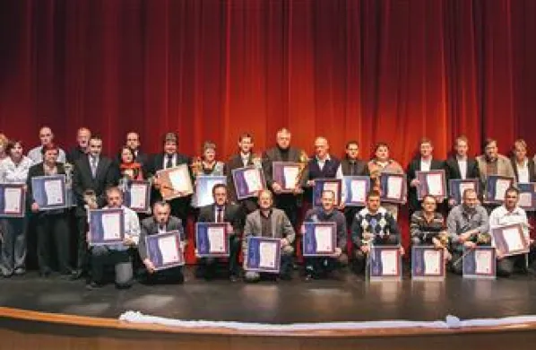 61 obrtnikom in podjetnikom s Krasa in z Brkinov so v petek podelili priznanje za okrogle jubileje samostojne podjetniške ali obrtniške poti