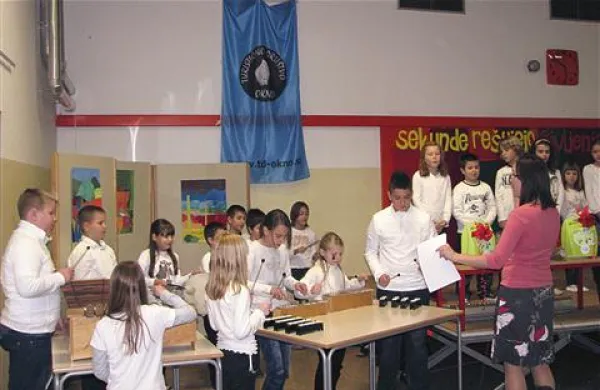Defibrilatorja so predali na nedeljski slovesnosti 