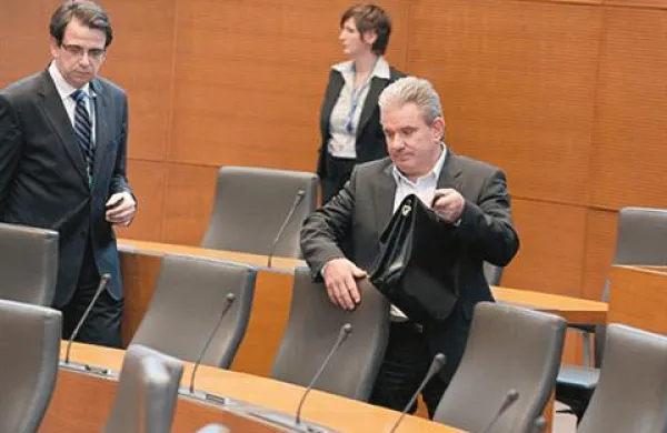Državni zbor je s 76 glasovi za in nobenim proti sprejel pokojninsko reformo