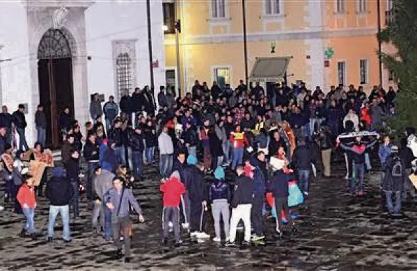 V četrtek ob 17. uri je na koprskem Titovem trgu napovedan protestni shod, imenovan Obalna vstaja