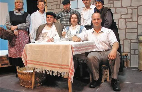 Turistično, športno in kulturno društvo Sv. Miklavž iz Gračišča bo v soboto  v vaški dvorani praznovalo desetletnico delovanja
