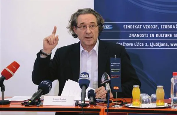 Na ministrstvu so se o standardih in normativih pripravljeni pogajati, pravijo