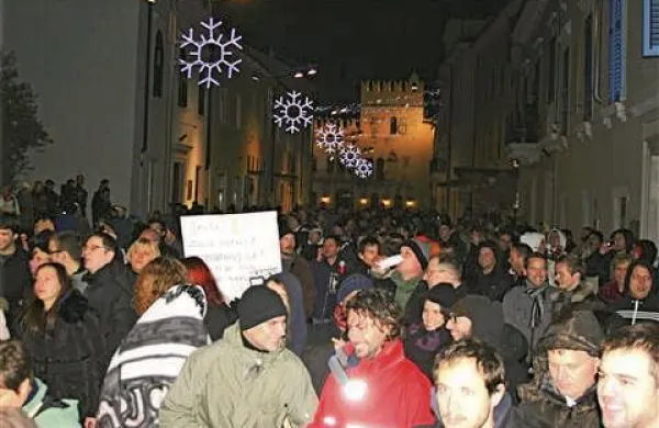 Utrinek z včerajšnjega protesta v Kopru