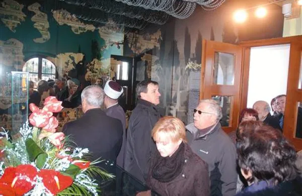 Novoodprti muzej želi spomniti, kdo vse je bil prebežnik in da se to, glede na to v kakšnem svetu živimo, lahko zgodi komurkoli