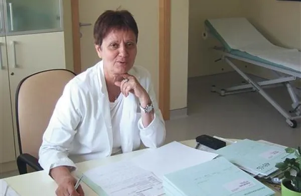 Dragica Kozina: “Tisti, ki meni, da je zgolj vsakdanja hitra hoja mesec dni pred odhodom na smučanje dovolj za okrepitev mišic in kondicije, je v veliki zmoti.”