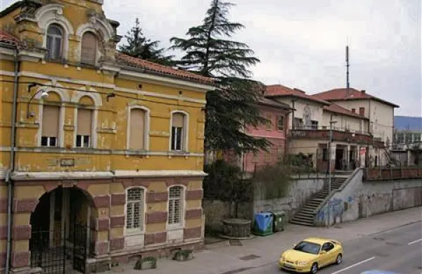 Prometna nesreča v Mirnu je bila včeraj usodna za 95-letnega kolesarja