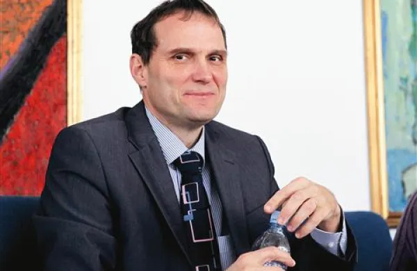 Marijan Papež odsvetuje hitenje v pokoj