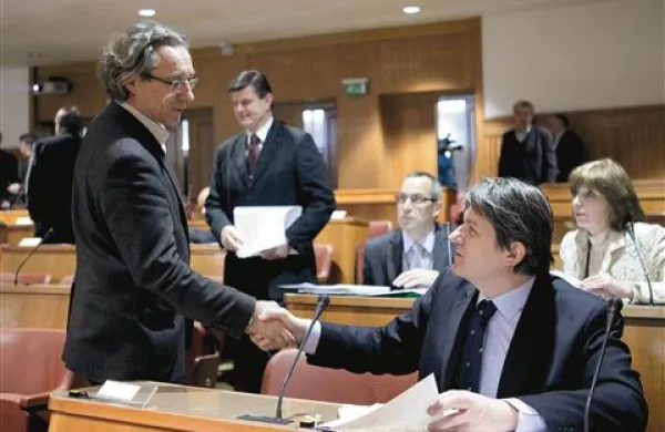 Branimir Štrukelj in Janez Šušteršič stališč nista zbližala