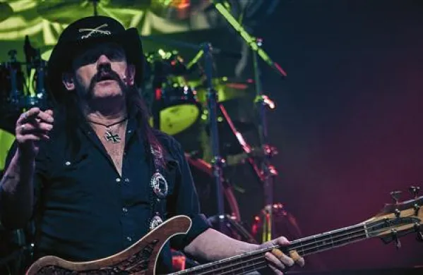 Lemmy je z Motörheadi ljubljanskemu občinstvu privoščil le dobro uro koncerta