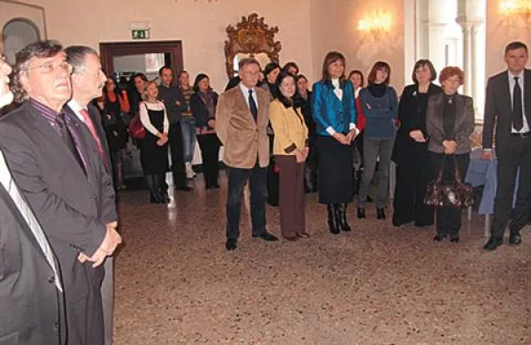 Rektor Univerze na Primorskem (UP) Dragan Marušič je na prednovoletnem srečanju povedal, da gredo naprej po trasi, ki jo je UP začrtala v mandatu prejšnjega rektorja Rada Bohinca