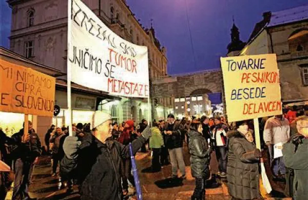 V Mariboru protestni pohod