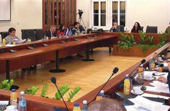 Prvi mož občine Ilirska Bistrica Emil Rojc občinskim svetnikom ni dovolil razširiti dnevnega reda druge seje