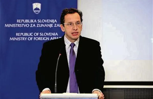   Po mnenju ministra Žiga Turka je treba sektor znanosti in raziskovanja odpreti tujcem, v Slovenijo pa privabiti več tujih raziskovalcev in kapitala