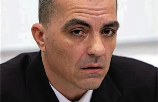 Prijatelj spra&scaron;eval prvega kriminalista
