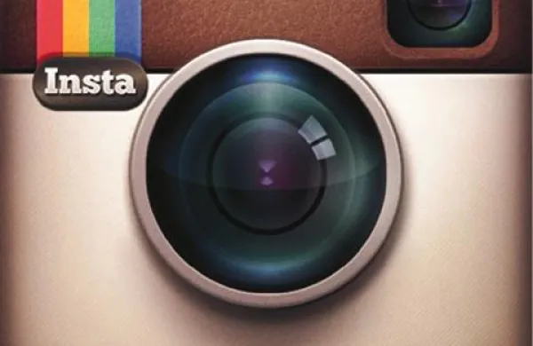 Priljubljeno orodje za deljenje fotografij na spletu Instagram bo še naprej delovalo po starih pravilih, je na blogu v četrtek pozno zvečer zapisal prvi mož podjetja Kevin Systrom