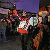 Protestival ob državni proslavi
