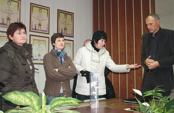 Predsednik KS Iztok Seljak (na desni) in svet KS Spodnja Idrija so na svojo nemoč odgovorili s kolektivnim odstopom