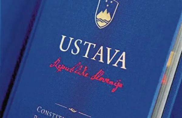 Slovenska ustava je danes stara 21 let