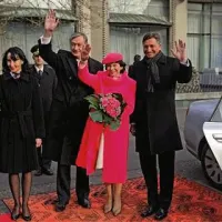 Novi predsednik republike Borut Pahor je dan po prisegi v državnem zboru danes v predsedniški palači v Ljubljani prevzel predsedniške dolžnosti od zdaj že nekdanjega predsednika Danila Türka. Foto: STA.