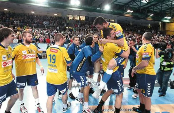 Rokometaši Cimosa so se v četrtfinalu lige prvakov doma veselili prestižne zmage proti  Atleticu iz Madrida