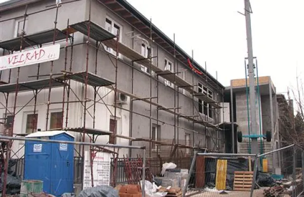  Bivalno enoto gradijo nad prostori  VDC