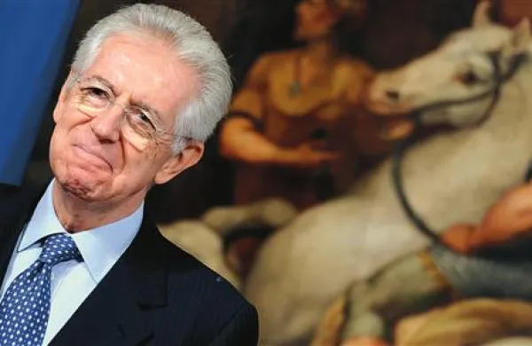 Mario Monti je v Benetke  potoval z vlakom, tam pa se je namestil v hotelu s tremi zvezdicami 