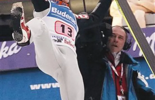 Anders Jacobsen se je prešerno veselil druge zaporedne  zmage na novoletni turneji