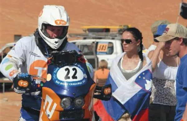Edini slovenski udeleženec Dakarja Miran Stanovnik (KTM) je 410 kilometrov dolgo etapo končal z okvaro motorja in tako že končal nastope na Dakarju 2013