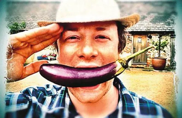 Za nogometaše Manchester Cityja bo kuhal Jamie Oliver