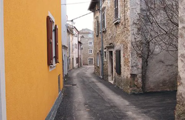 Z gradnjo kanalizacije, rekonstrukcijo vodovodnega omrežja in asfaltiranjem cestnih površin dobivajo Korte novo podobo