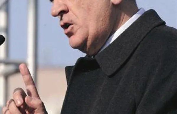 Srbija ne bo nikoli priznala neodvisnosti Kosova, je danes poudaril srbski predsednik Tomislav Nikolić