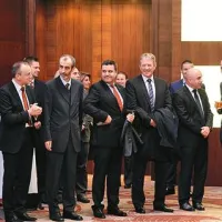 Slovenski gospodarstveniki se bodo danes srečali z azerbajdžanskimi kolegi, sinoči pa jih je sprejel premier Janez Janša