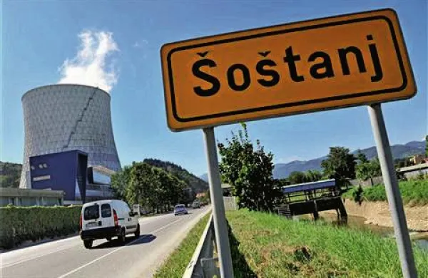 V Termoelektrarni Šoštanj poteka primopredaja poslov med novim direktorjem Francem Roscem, ki je bil v četrtek imenovan za vršilca dolžnosti, in prejšnjim direktorjem Simonom Totom