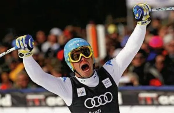 Najhitrejši v smuku na skrajšani sloviti progi Lauberhorn je bil Italijan Christof Innerhofer