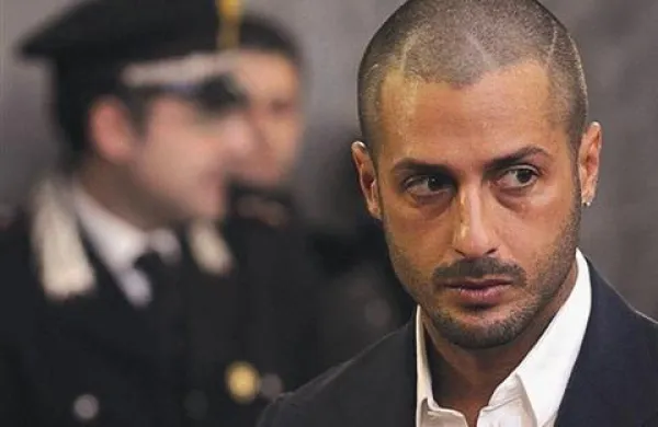 Fabrizio Corona je v preteklih letih s fotografijami izsiljeval na desetine športnikov, politikov in televizijskih zvezd
