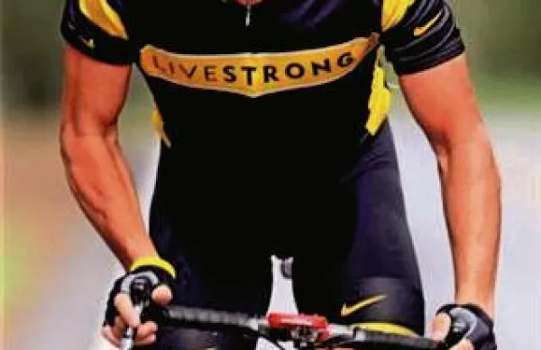 Pri Paramount Pictures naj bi celovečerni film posneli po še neizdani biografiji Cycle of Lies: The Fall of Lance Armstrong (Kolo laži: Padec Lancea Armstronga), ki jo je napisala novinarka New York Timesa Julie Moncur
