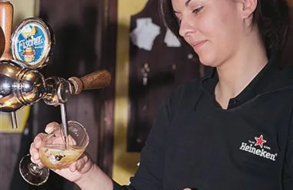 Caterina Quinzi, italijanska državna prvakinja v točenju piva