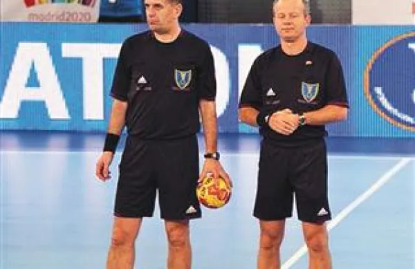 Nenad Krstić in Peter Ljubič na prizorišča svetovnega prvenstva v Caji Magici v Madridu, kjer sta sodila dvoboj med Španijo in Egiptom