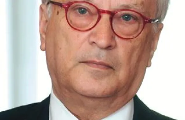 Vodja politične skupine socialistov in demokratov v Evropskem parlamentu Hannes Swoboda se bo danes ustavil tudi v  Kopru