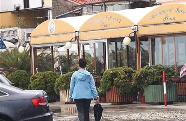 Beg se je končal pri restavraciji Pavel