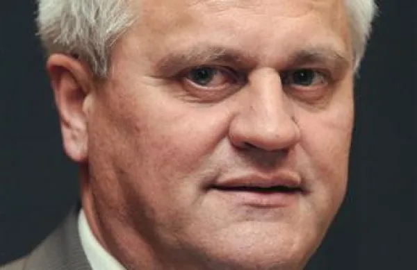 Dozdajšnji poslanec SDS Branko Marinič je napovedal, da bo z današnjim dnem odstopil z mesta poslanca
