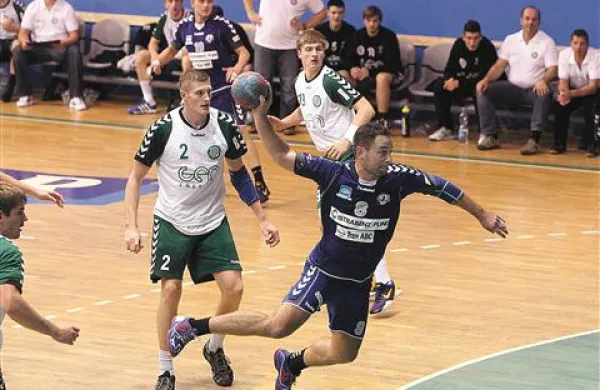 Izolani v spomladanskem delu prvenstva bržkone ne bodo mogli računati na poškodovanega kapetana Davida Zoriča Stepančiča (z žogo)